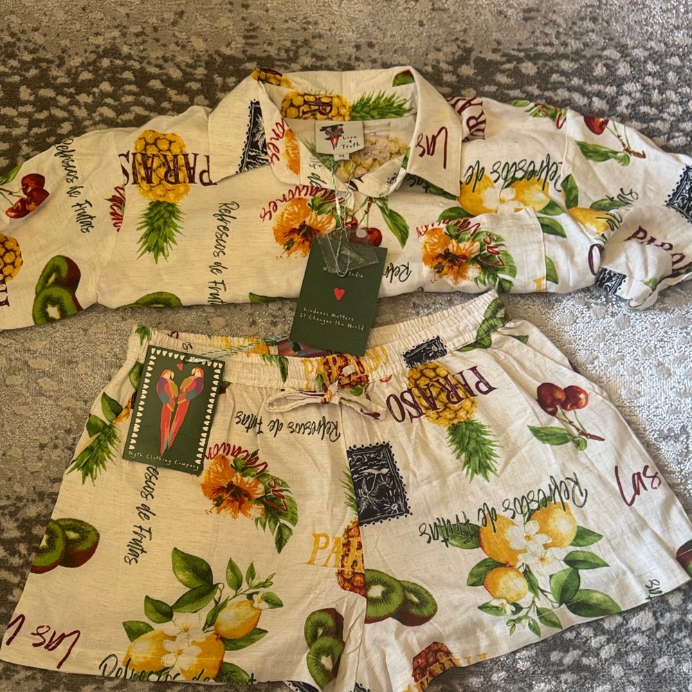 Live 4 Truth Cream Fruit-Print short set . Super cute for Vacation 🌴🐠🦜